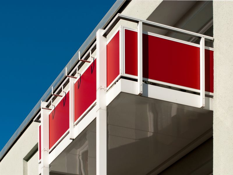 Who Does Balcony Repairs